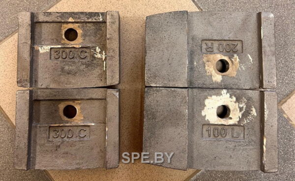 Лопатка Bernardi MIC-750 перемешивающая 100L (левая), 200R (правая), 300С (центральная) Лопатка Bernardi MIC-750 перемешивающая 100L (левая), 200R (правая), 300С (центральная)