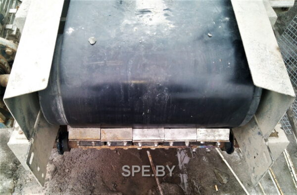 Скребок ленты транспортерной AMMANN 215 04 В СН 7